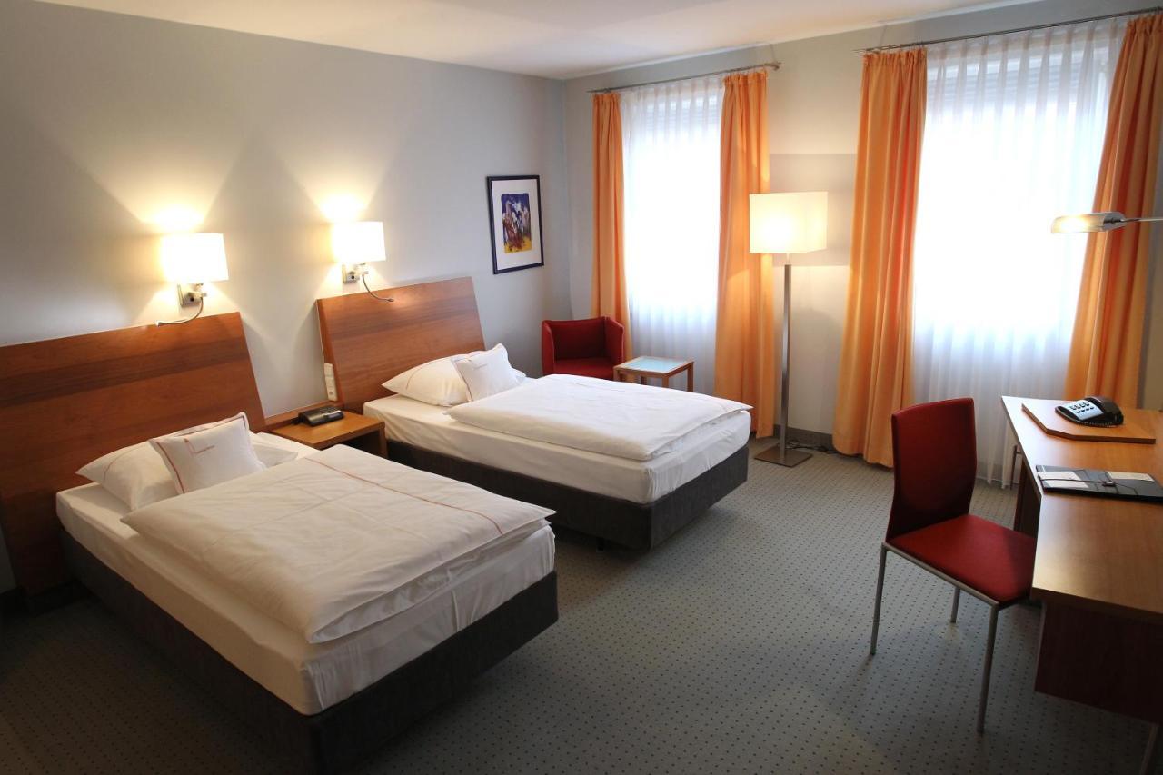 Hotel Am Torturm Volkach Kültér fotó